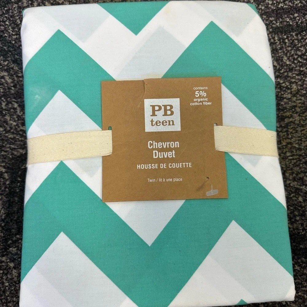 NWT Pottery Barn Teen Twin Chevron Duvet  Pool Aqua Turquoise